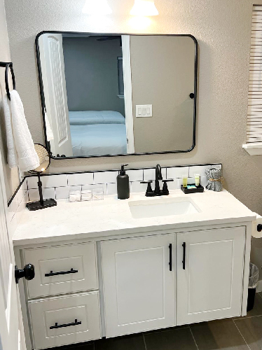 dfw.general construction.home.builder.texas.construction.remodeling..appartments.ranch.bathroom.flooring.Painting.2-01 dfw.general construction.home.builder.texas.construction.remodeling..appartments.ranch.bathroom.flooring.Painting.2-01